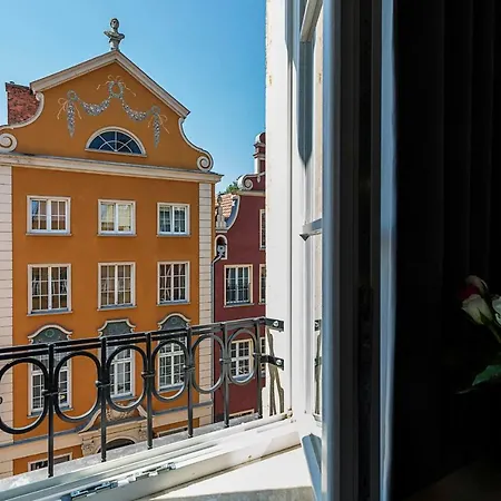 Apartahotel Fama Old Town